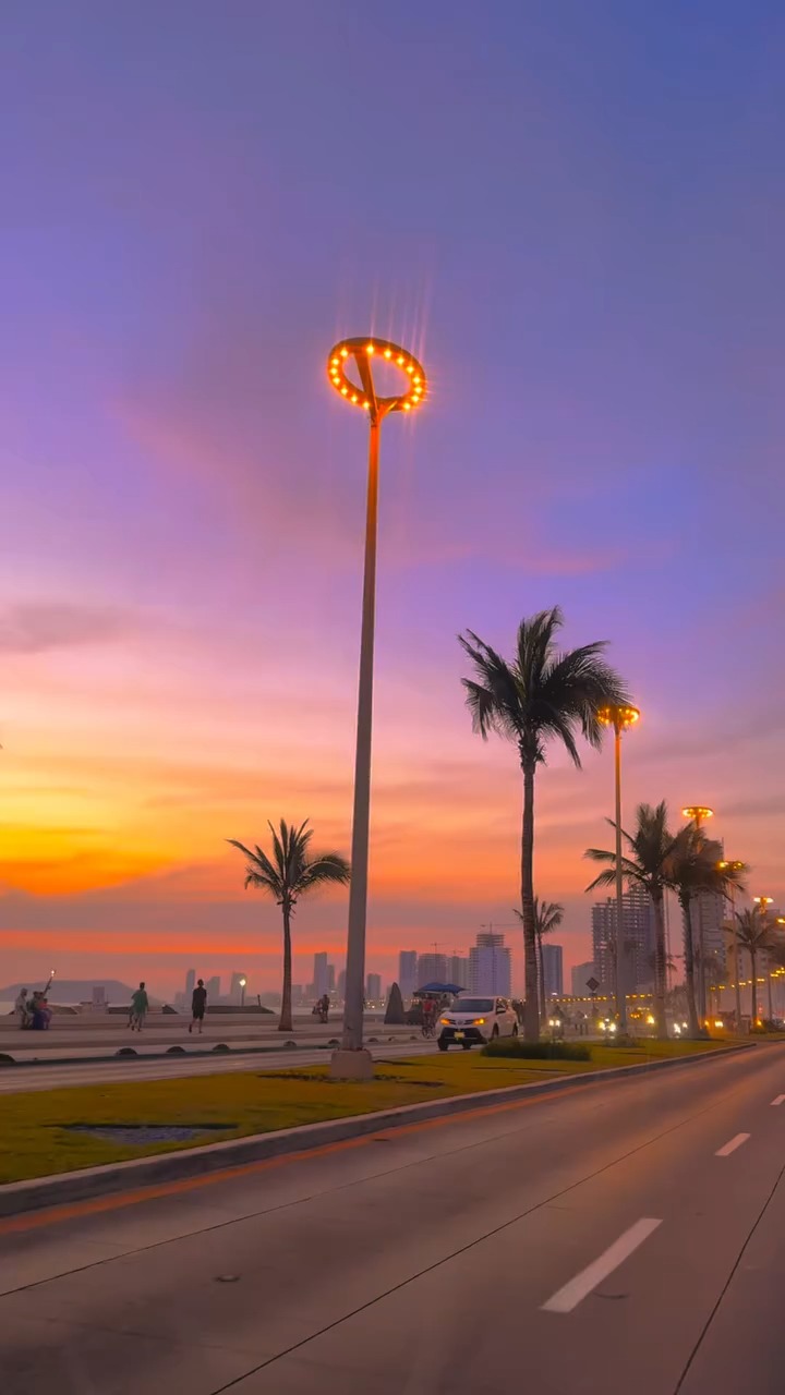 ¡Qué bonito eres, Mazatlán! 

📹: @brayan_chavarin 

#abzturístico #másqueunarevista #Mazatlán #reel #trave