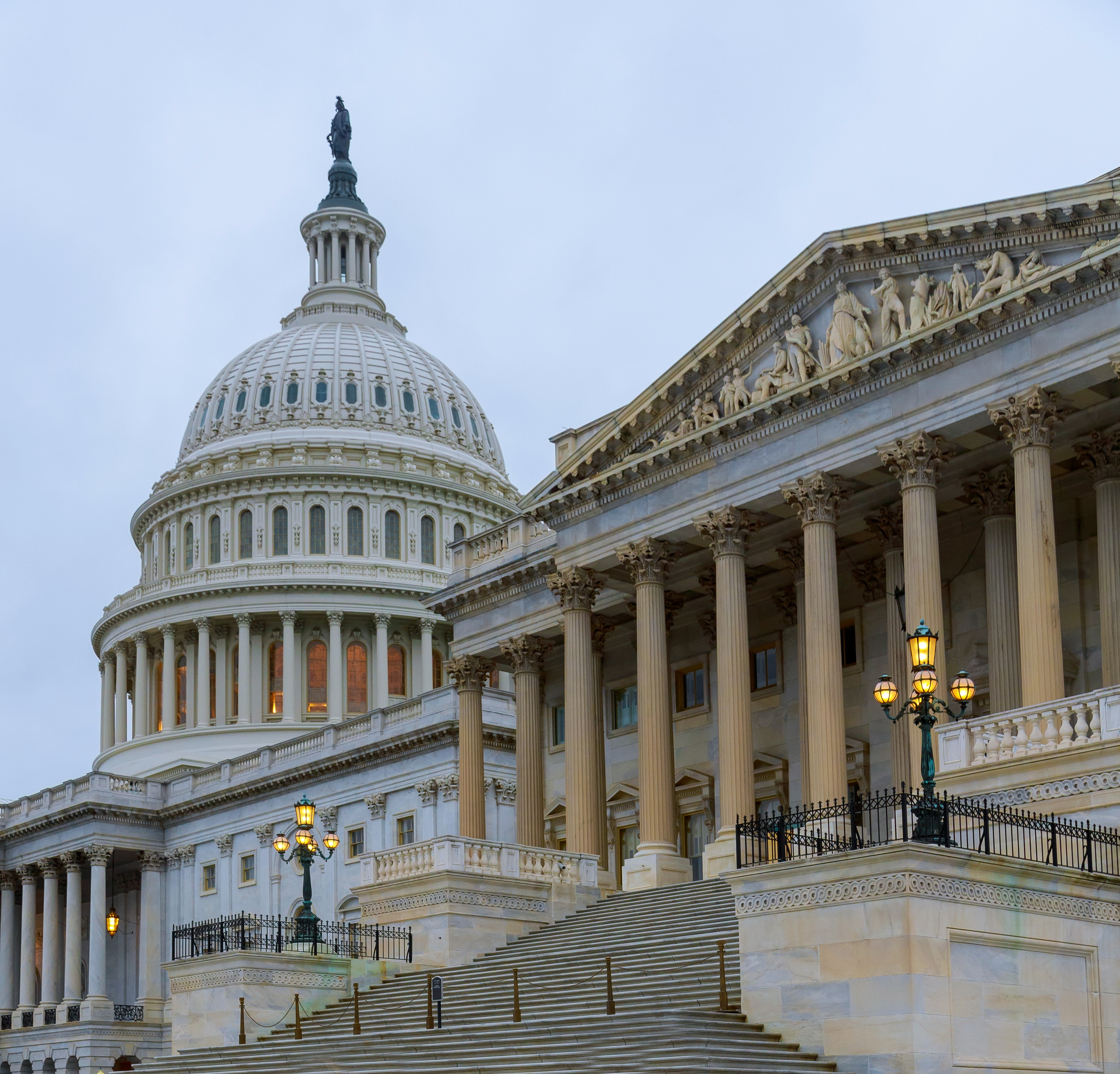 Un spot que no debe de faltar en tu visita por Washington D.C es el Capitolio. Su estructura es impactante y es inevitable no querer conocer cada uno de sus espacios.

#abzturístico #másqueunarevista
