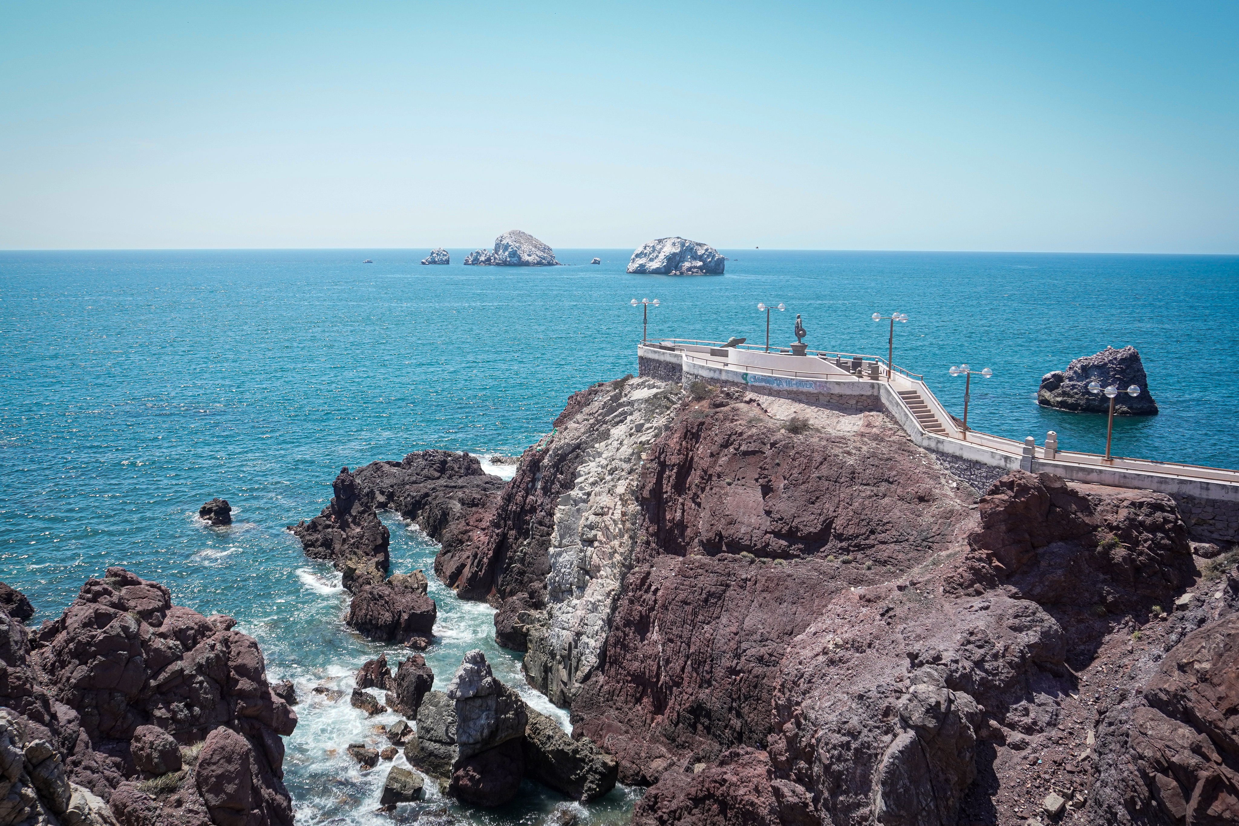 Cuando vas a Mazatlán, ¿visitas el Mirador del Corazón?

#abzturístico #másqueunarevista #Mazatlán